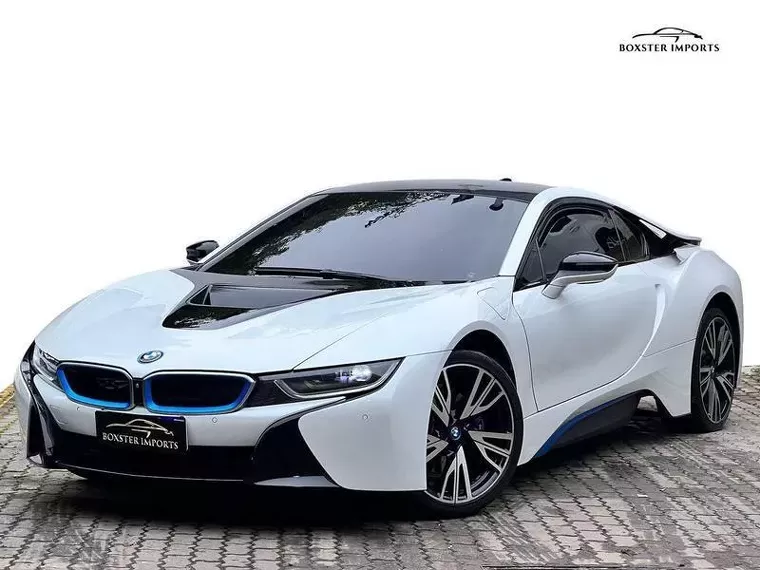 BMW i8 Branco 9