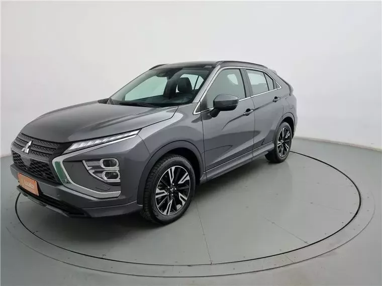 Mitsubishi Eclipse Cross Cinza 1