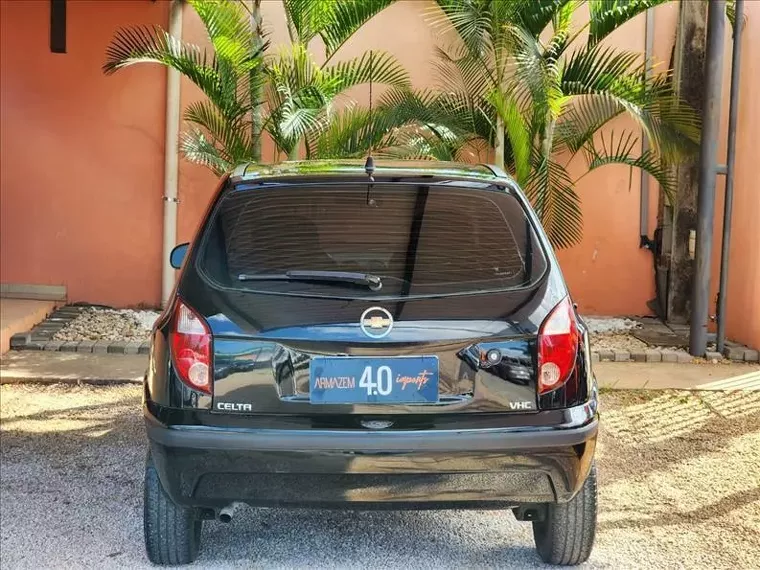 Chevrolet Celta Preto 11