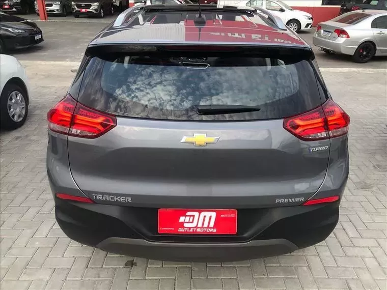 Chevrolet Tracker Cinza 4