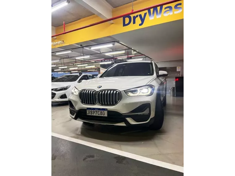 BMW X1 Branco 23