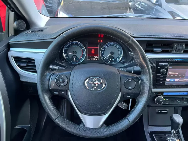 Toyota Corolla Preto 8