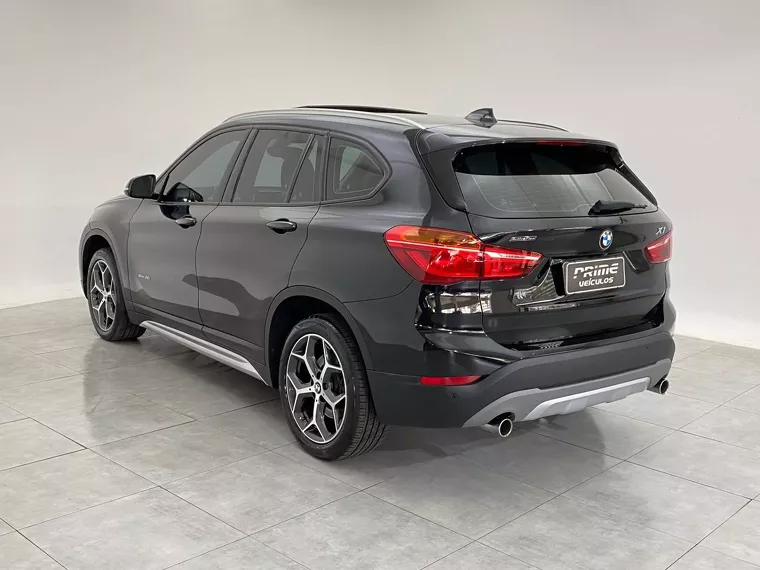 BMW X1 Preto 1