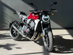CB 1000