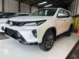 Toyota Hilux SW4