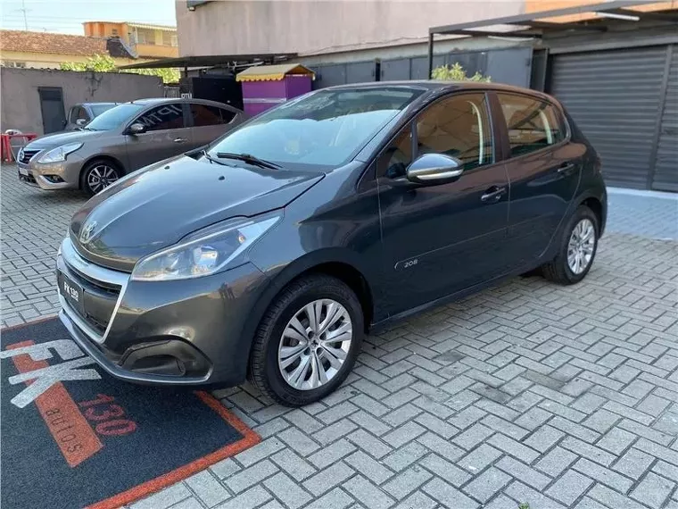 Peugeot 208 Cinza 6