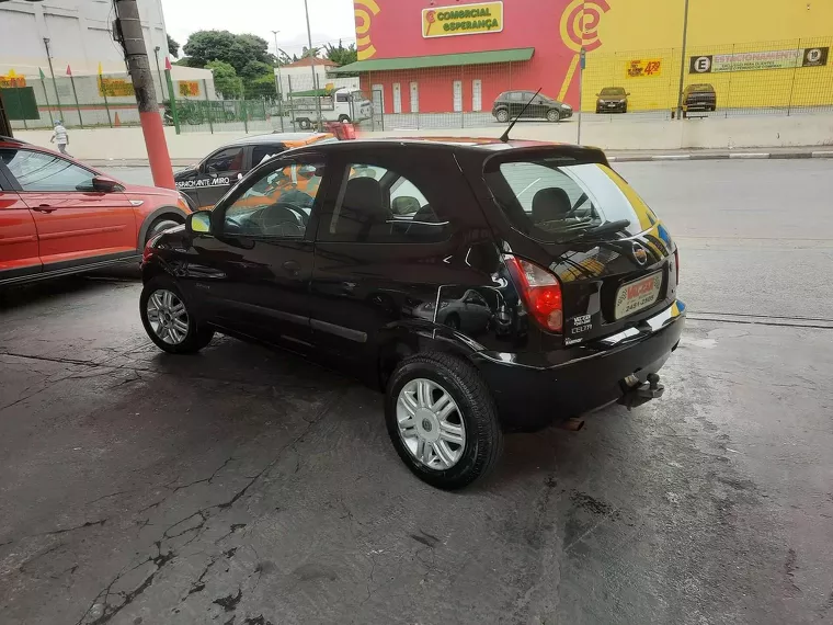 Chevrolet Celta Preto 6