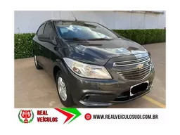 3.375 Carros Chevrolet Onix à venda em Uberlândia - MG