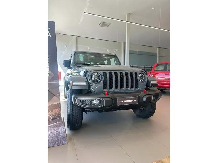 Jeep Gladiator Cinza 4