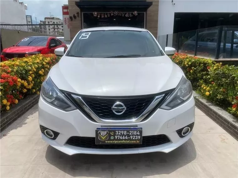 Nissan Sentra Branco 6