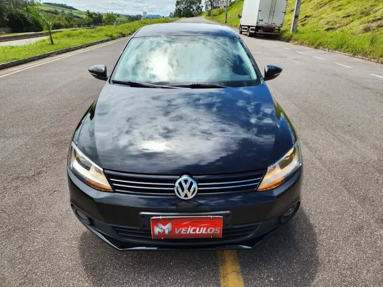 Volkswagen Jetta Preto 5