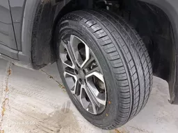 Jeep Commander