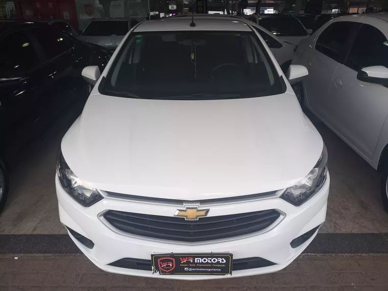 Chevrolet Onix Branco 7