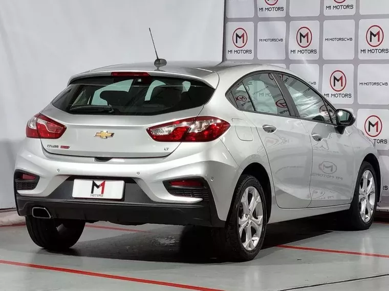 Chevrolet Cruze Prata 13