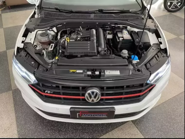 Volkswagen Jetta Branco 20