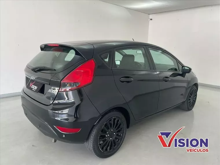 Ford Fiesta Preto 13