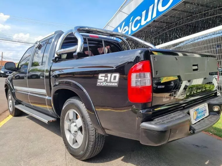 Chevrolet S10 Preto 8