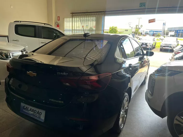 Chevrolet Onix Preto 2