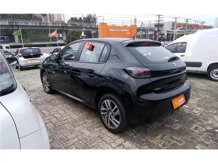 Peugeot 208 Preto 9