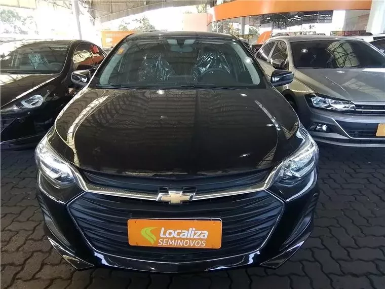 Chevrolet Onix Preto 7