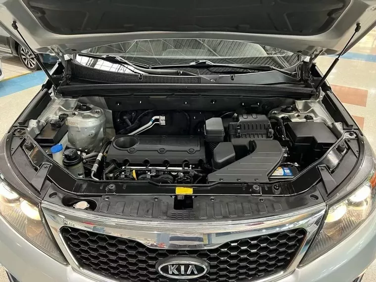 KIA Sorento Prata 13