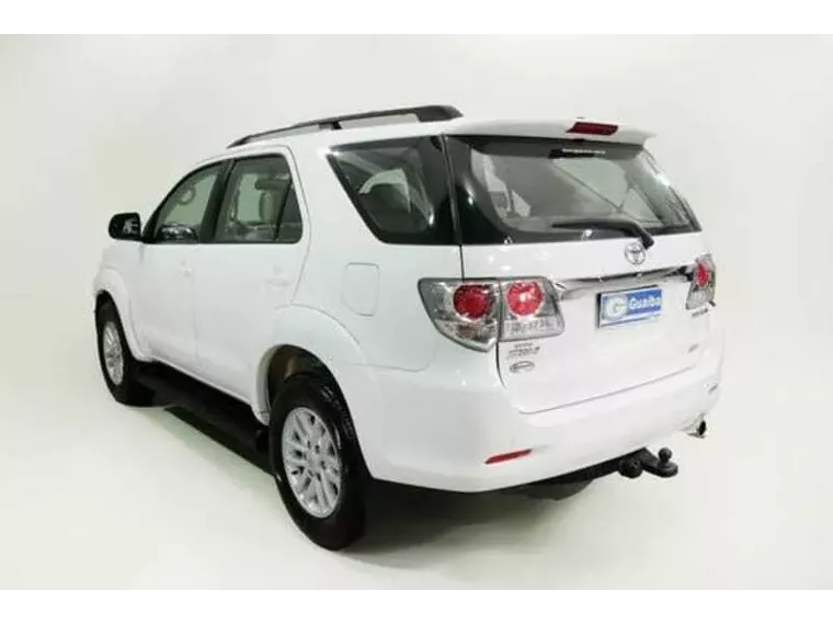 Toyota Hilux SW4 Branco 5