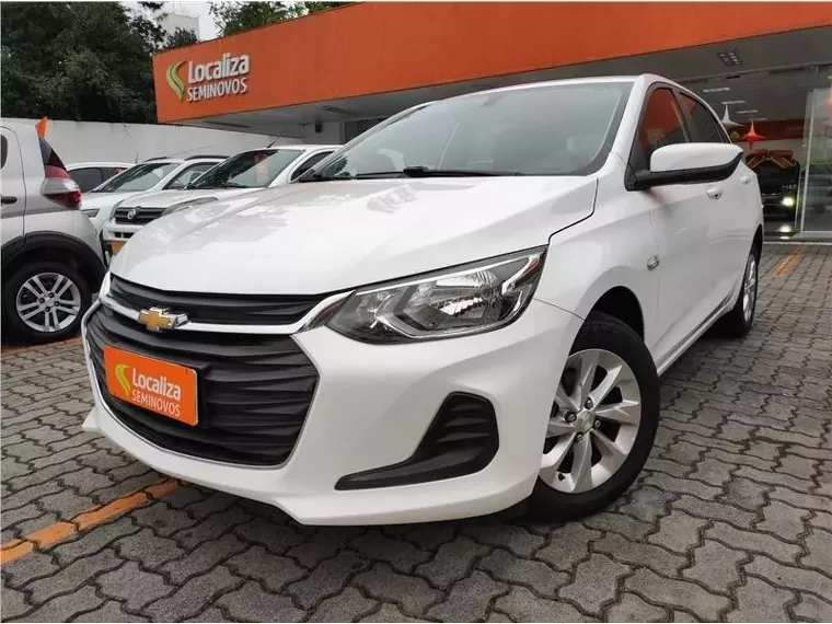 Chevrolet Onix Branco 2