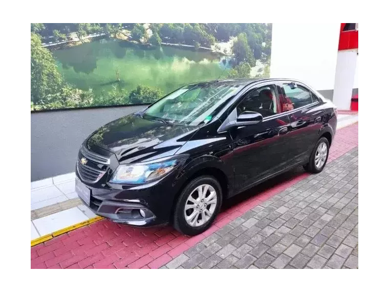 Chevrolet Prisma Preto 2