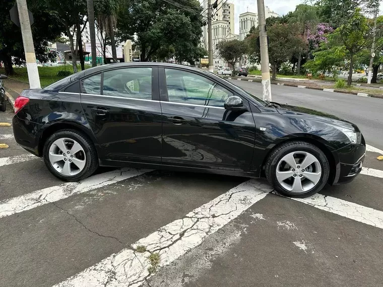 Chevrolet Cruze Preto 9