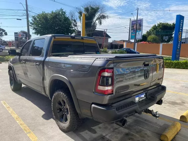 RAM 1500 Cinza 2