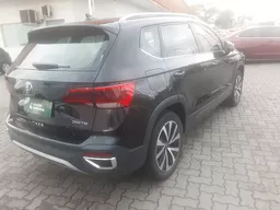 Volkswagen Taos