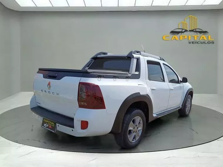 Renault Duster Oroch Branco 3