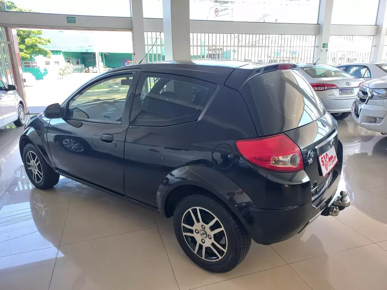 Ford KA Preto 7