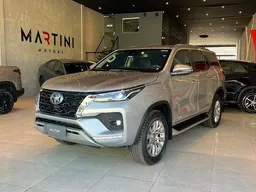 Toyota Hilux SW4