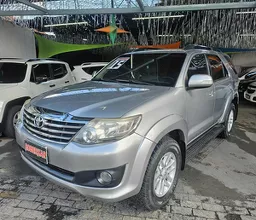 Toyota Hilux SW4