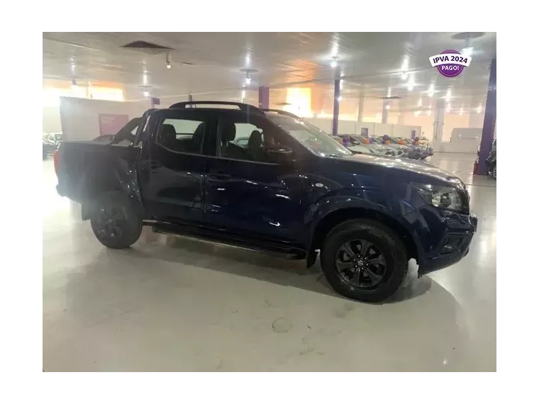 Nissan Frontier Azul 2