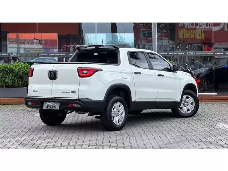 Fiat Toro Branco 2