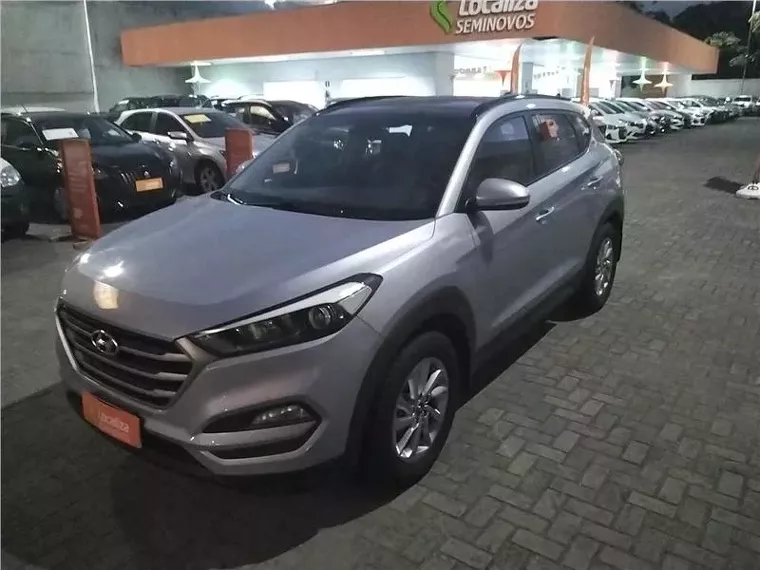 Hyundai Tucson Prata 3