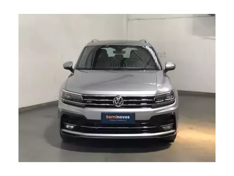 Volkswagen Tiguan Prata 1