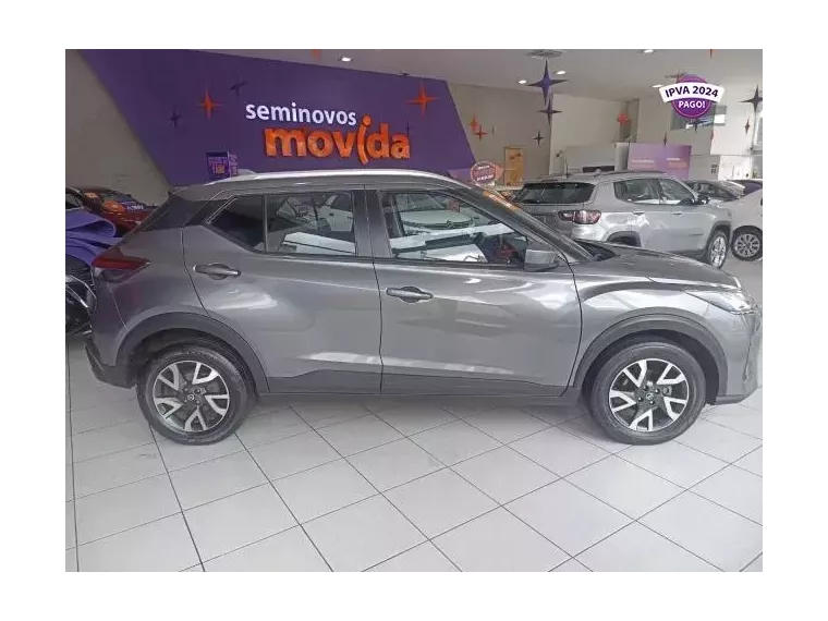 Nissan Kicks Cinza 2