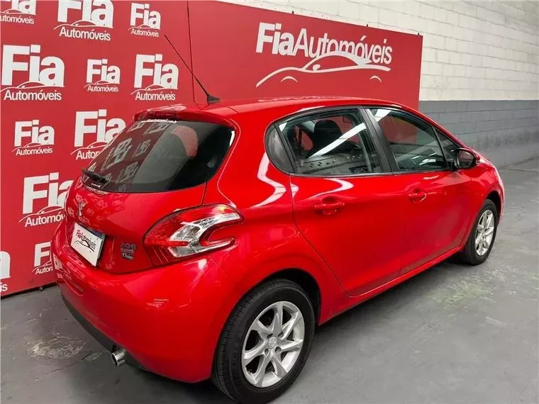 Peugeot 208 Vermelho 4