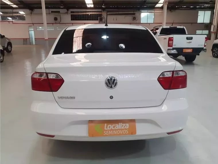 Volkswagen Voyage Branco 2