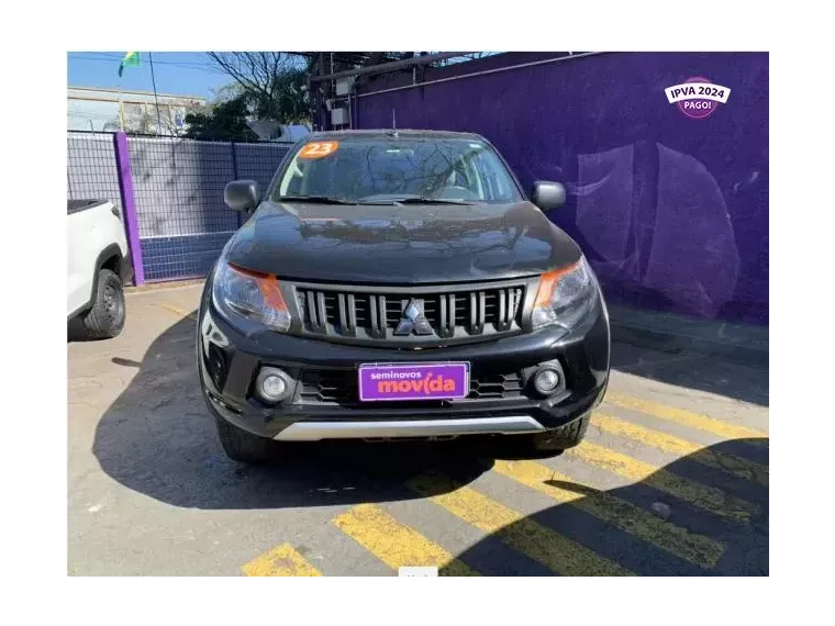 Mitsubishi L200 Preto 6