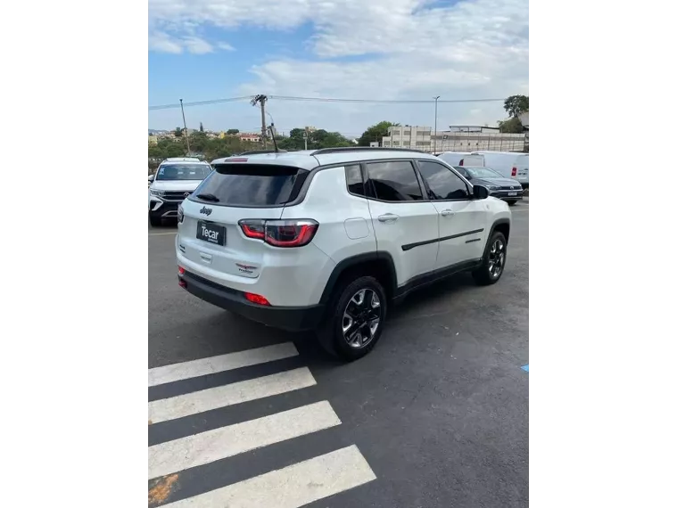 Jeep Compass Branco 10