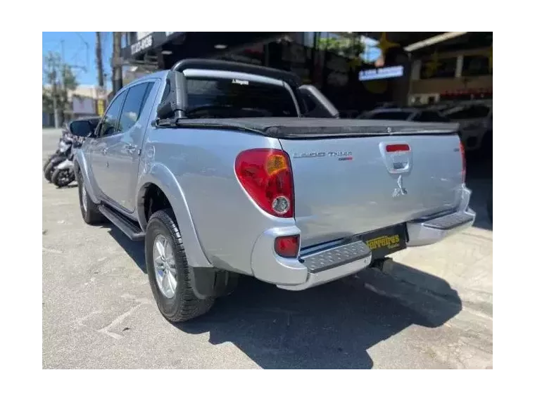 Mitsubishi L200 Triton Prata 6