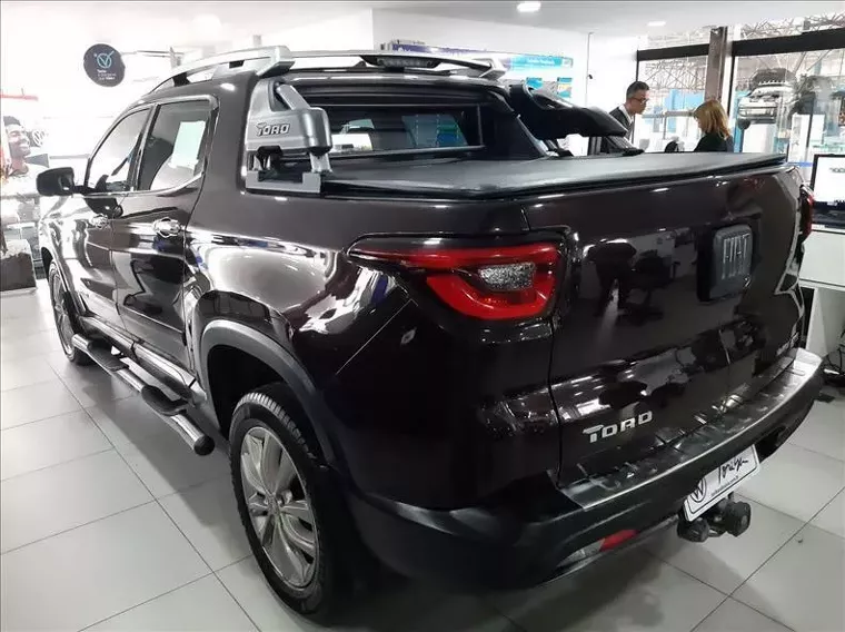 Fiat Toro Marrom 11