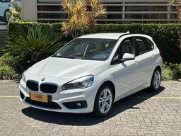 BMW 220i