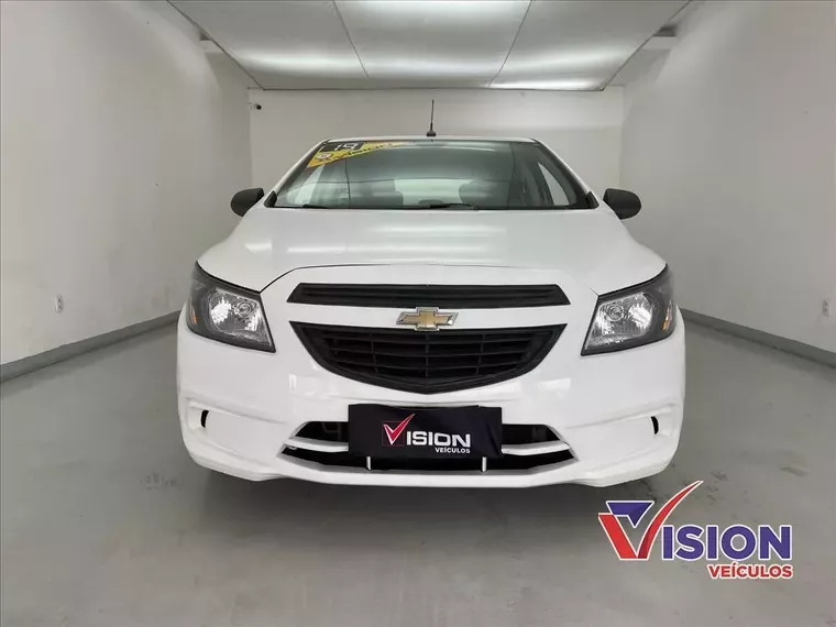 Chevrolet Onix Branco 7