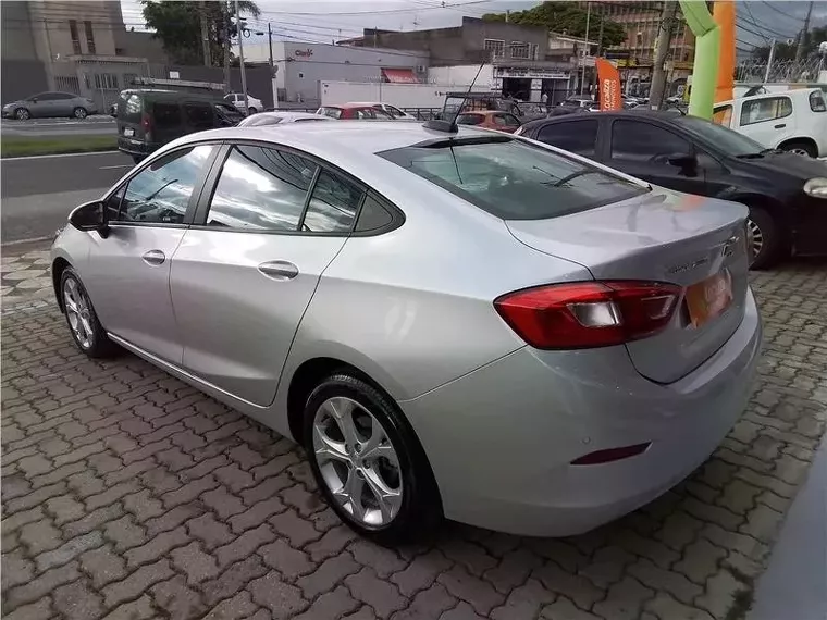 Chevrolet Cruze Prata 2