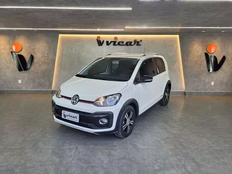 Volkswagen UP Branco 14